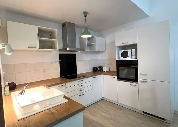 Le Clos - Centre - Jardin - Parking Prive Apartment Poitiers